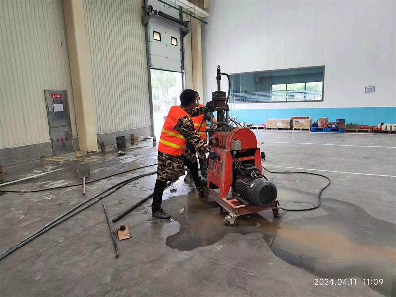 比如厂房地面下沉塌陷注浆加固施工